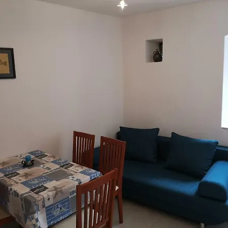 Ivana Apartman *